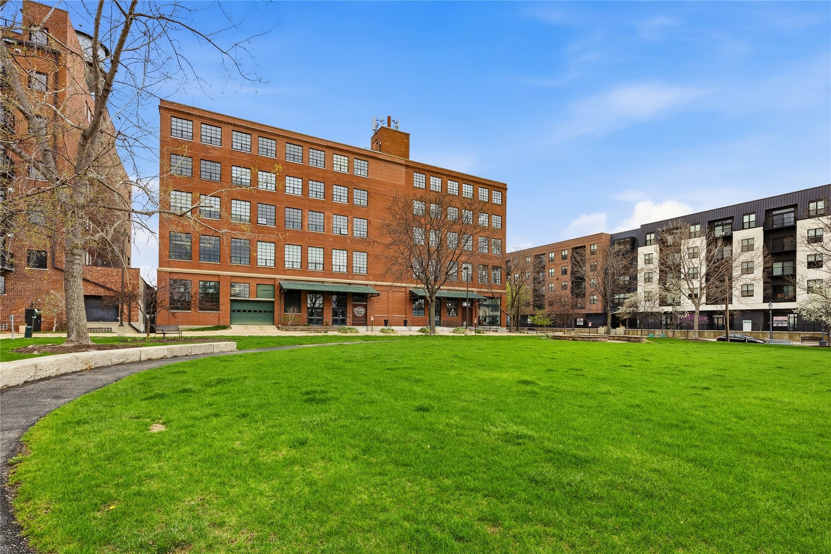 905 3rd Street SE Cedar Rapids IA 52401
