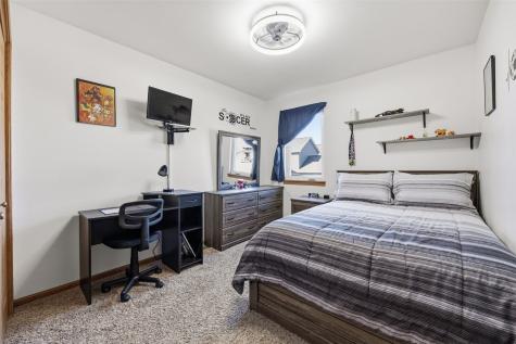 2628 Pinto Lane Iowa City IA 52240