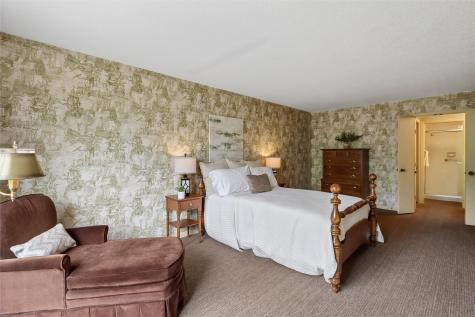 150 Thompson Drive SE Cedar Rapids IA 52403