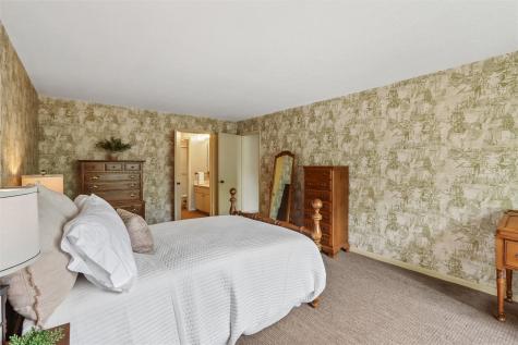 150 Thompson Drive SE Cedar Rapids IA 52403