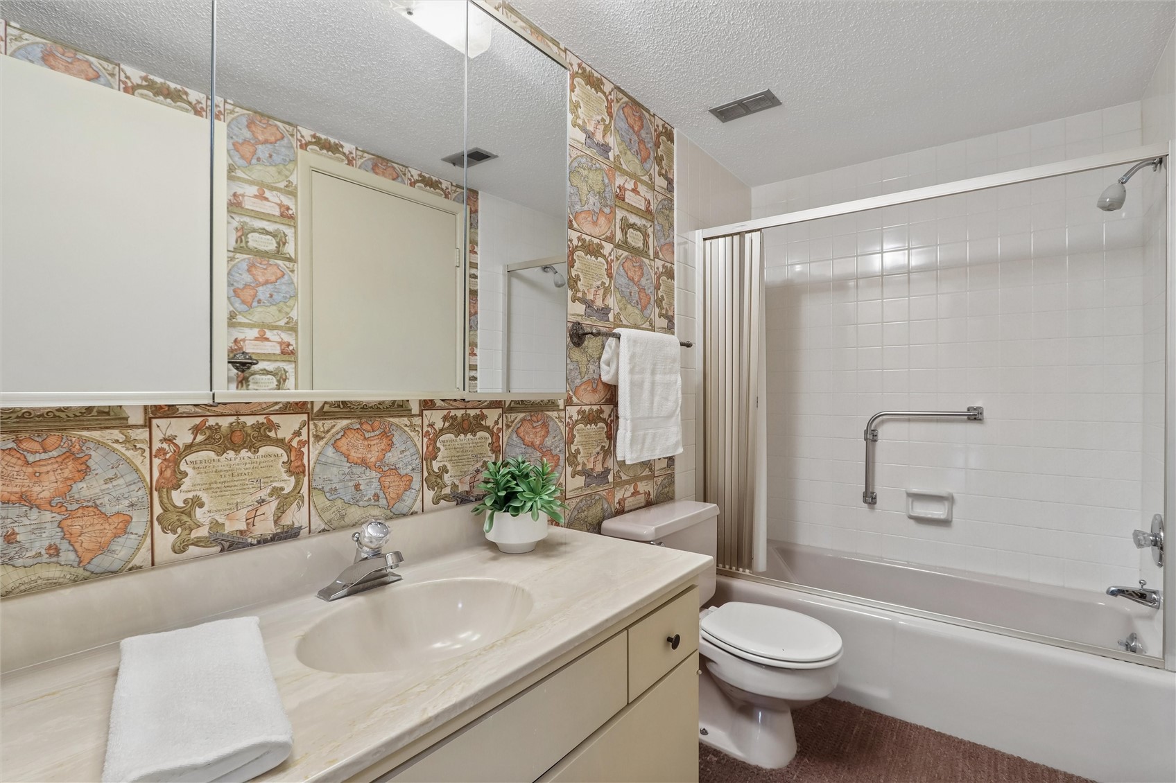 150 Thompson Drive SE Cedar Rapids IA 52403