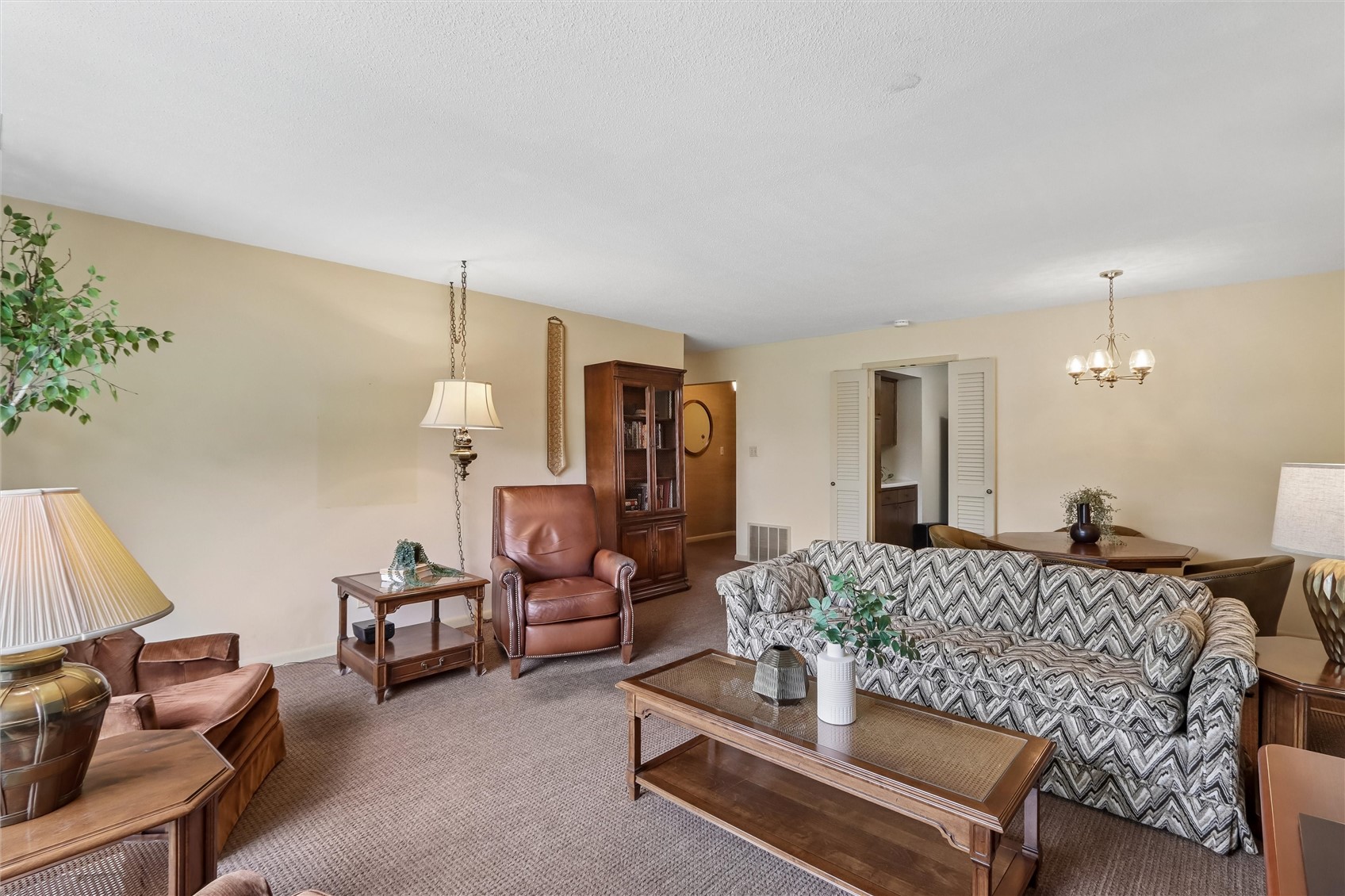 150 Thompson Drive SE Cedar Rapids IA 52403