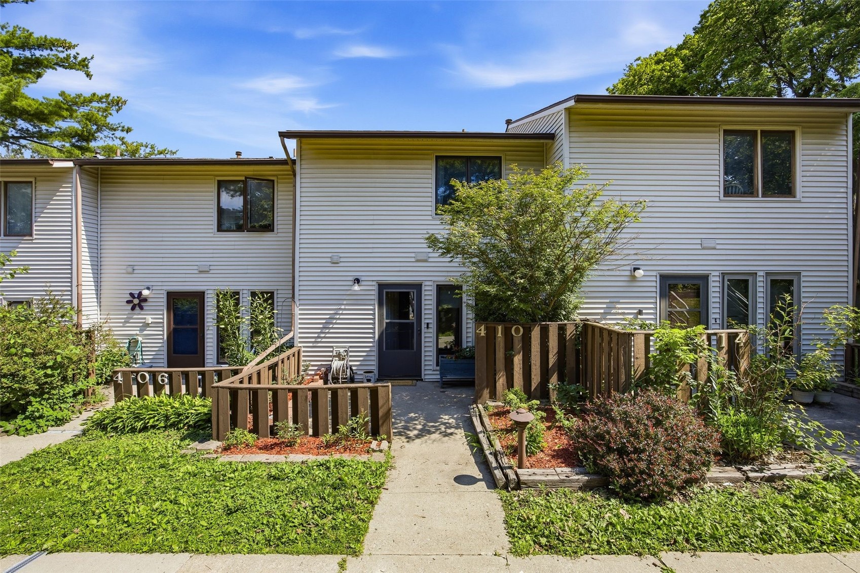 410 Hawaii Court Iowa City IA 52246