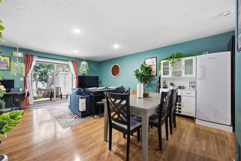 410 Hawaii Court Iowa City IA 52246
