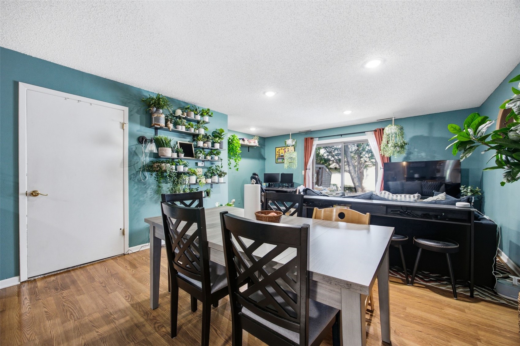 410 Hawaii Court Iowa City IA 52246