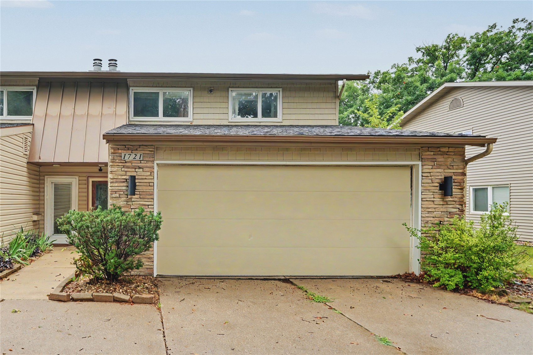 1721 Applewood Place NE Cedar Rapids IA 52402