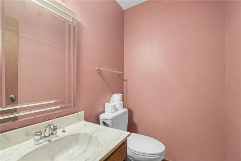 1721 Applewood Place NE Cedar Rapids IA 52402