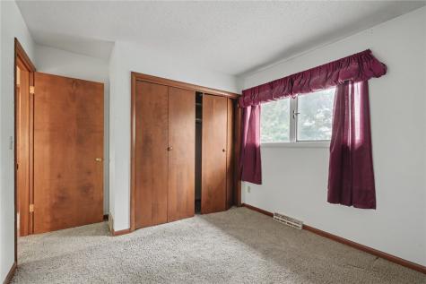 1721 Applewood Place NE Cedar Rapids IA 52402