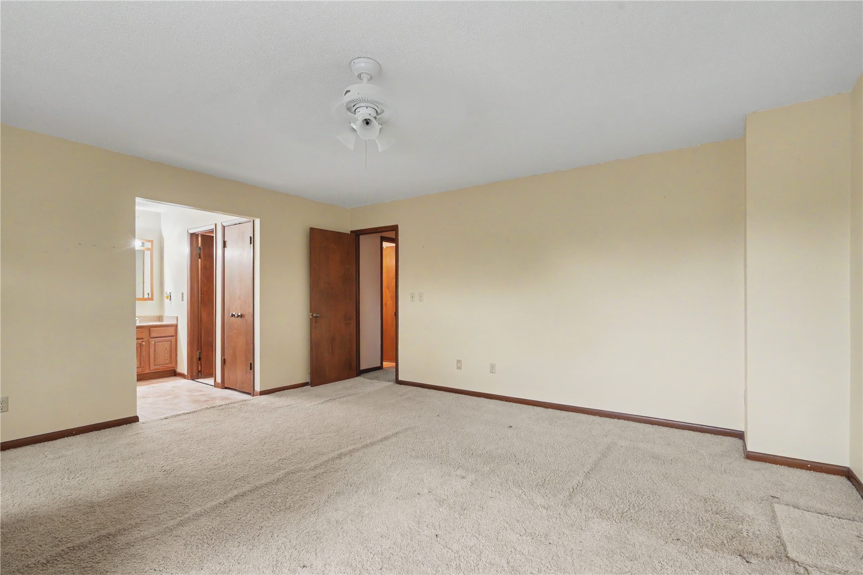 1721 Applewood Place NE Cedar Rapids IA 52402