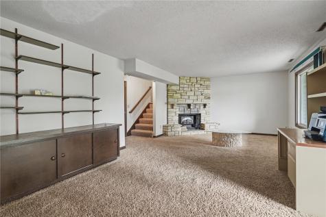 1721 Applewood Place NE Cedar Rapids IA 52402