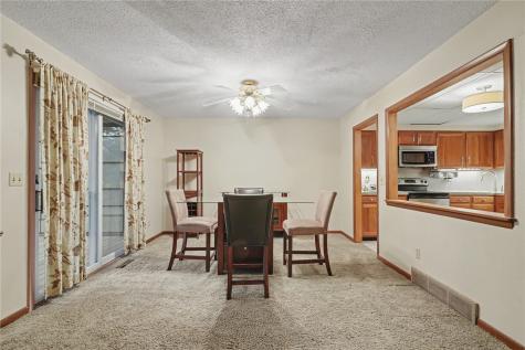 1721 Applewood Place NE Cedar Rapids IA 52402