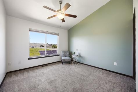 1132 Redbud Avenue Tiffin IA 52340