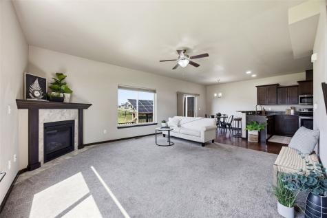 1132 Redbud Avenue Tiffin IA 52340