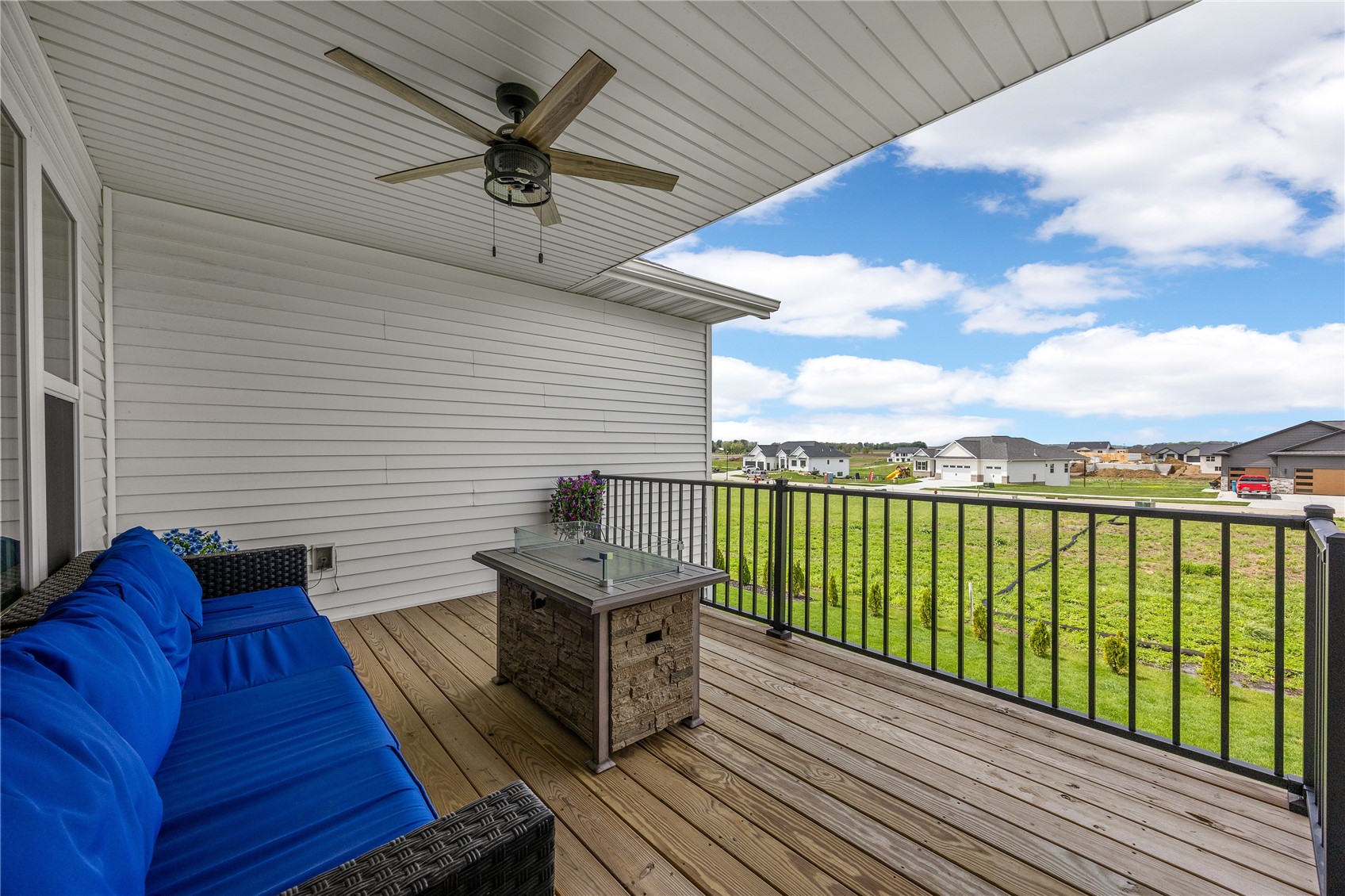 413 15th Avenue SW Mt Vernon IA 52314
