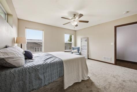 1135 Redbud Avenue Tiffin IA 52340