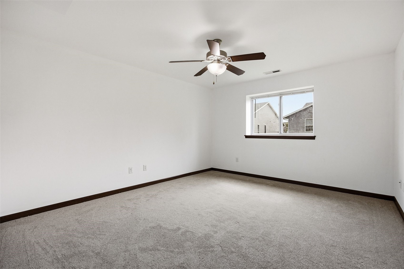 1135 Redbud Avenue Tiffin IA 52340