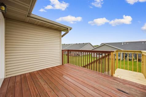 1135 Redbud Avenue Tiffin IA 52340