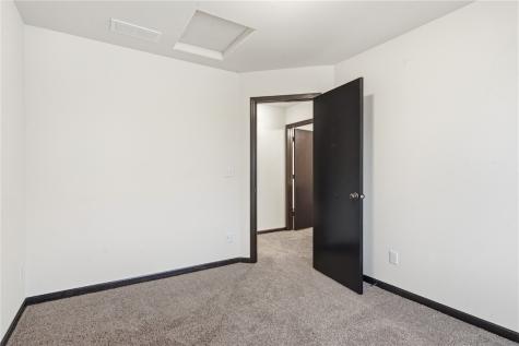 1825 Rosehill Drive SW Cedar Rapids IA 52404