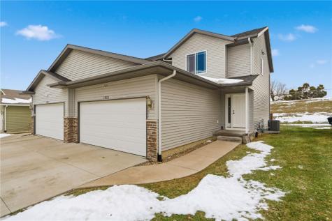 1825 Rosehill Drive SW Cedar Rapids IA 52404