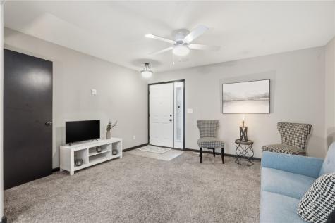 1825 Rosehill Drive SW Cedar Rapids IA 52404