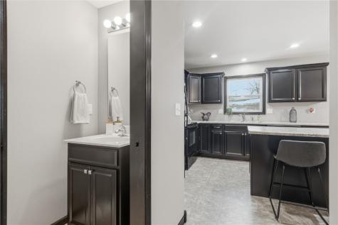 1825 Rosehill Drive SW Cedar Rapids IA 52404