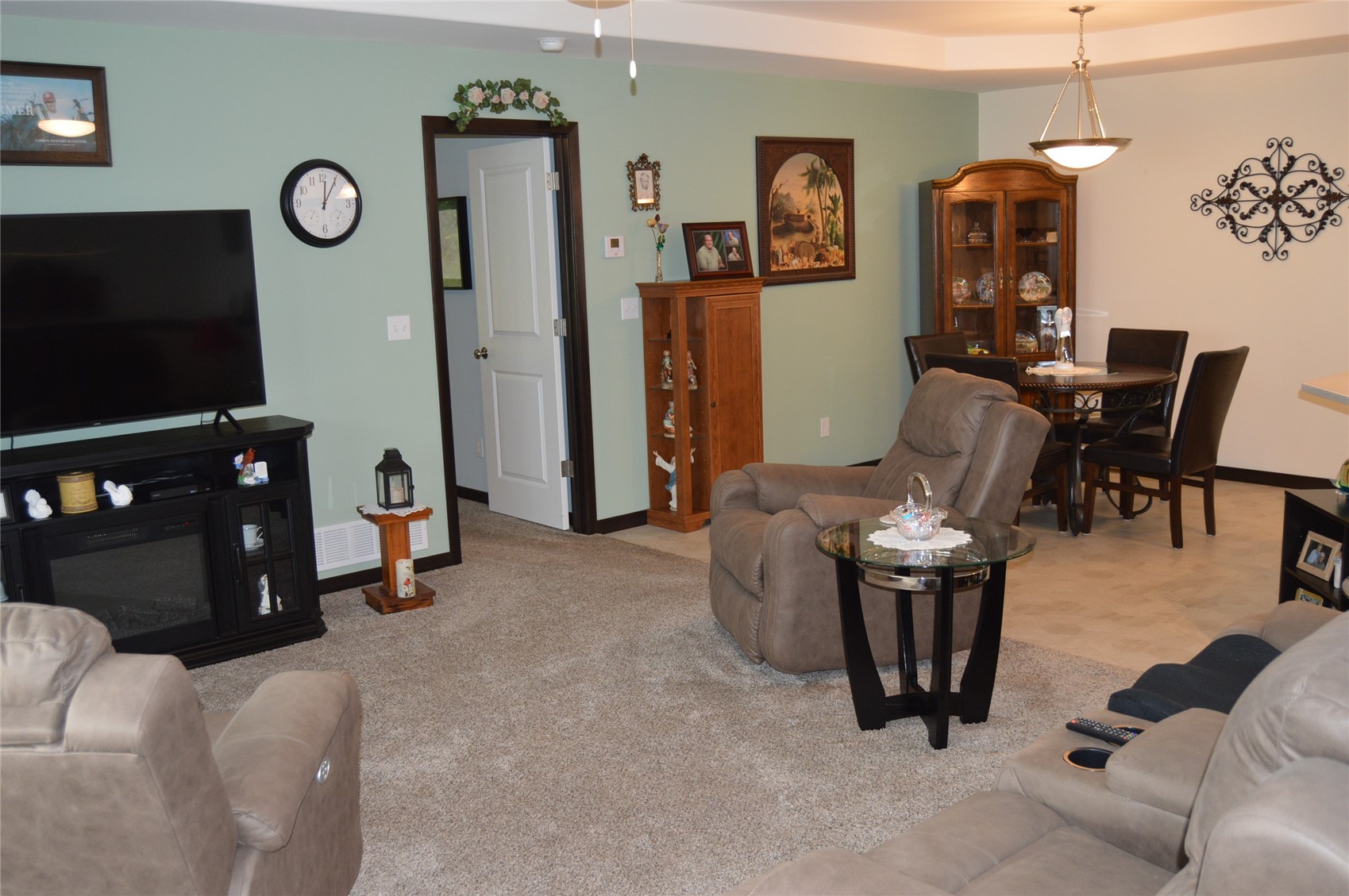 4322 Banar Avenue SW Cedar Rapids IA 52404