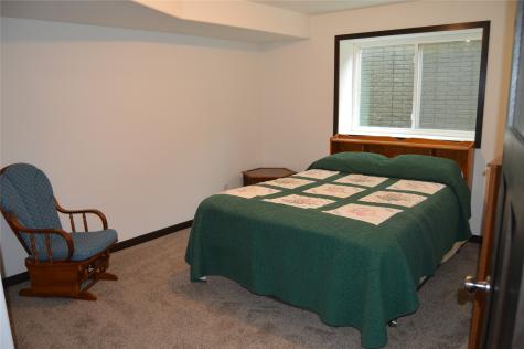 4322 Banar Avenue SW Cedar Rapids IA 52404