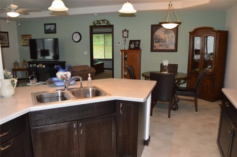 4322 Banar Avenue SW Cedar Rapids IA 52404