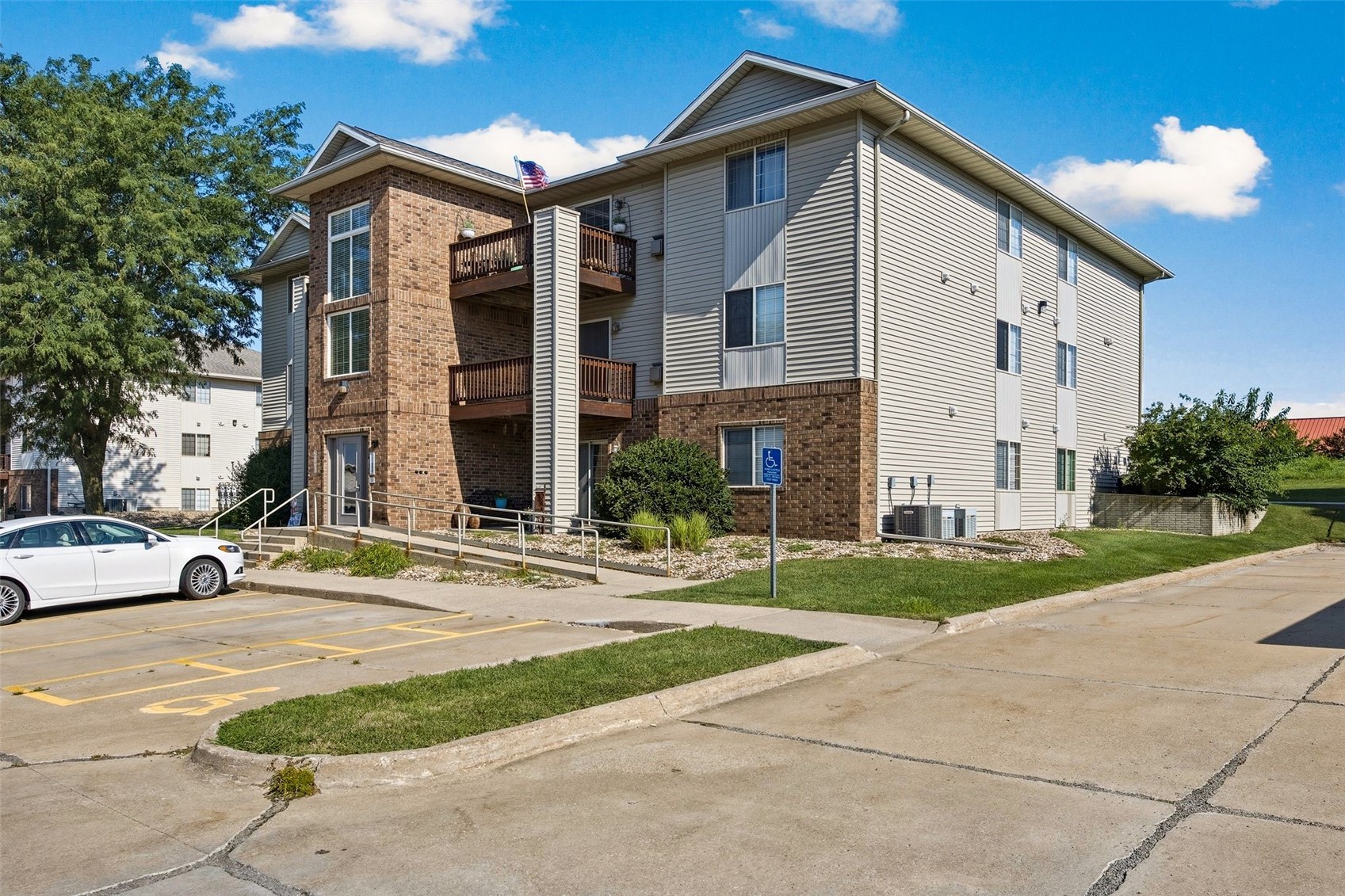 3050 Wilson SW Cedar Rapids IA 52404