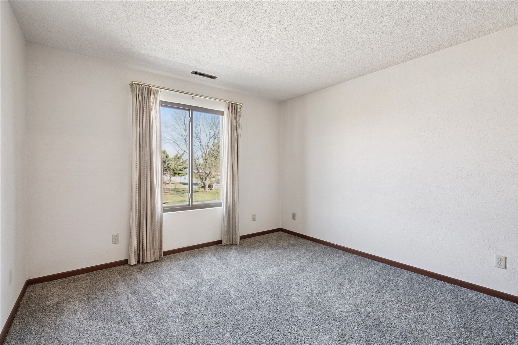4526 Maureen Drive SE Cedar Rapids IA 52403
