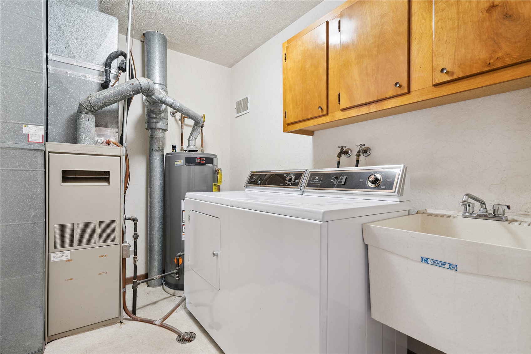 4526 Maureen Drive SE Cedar Rapids IA 52403