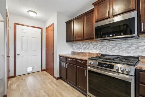 6323 Muirfield Drive SW Cedar Rapids IA 52404