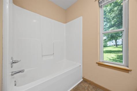 110 Therese Avenue Anamosa IA 52205