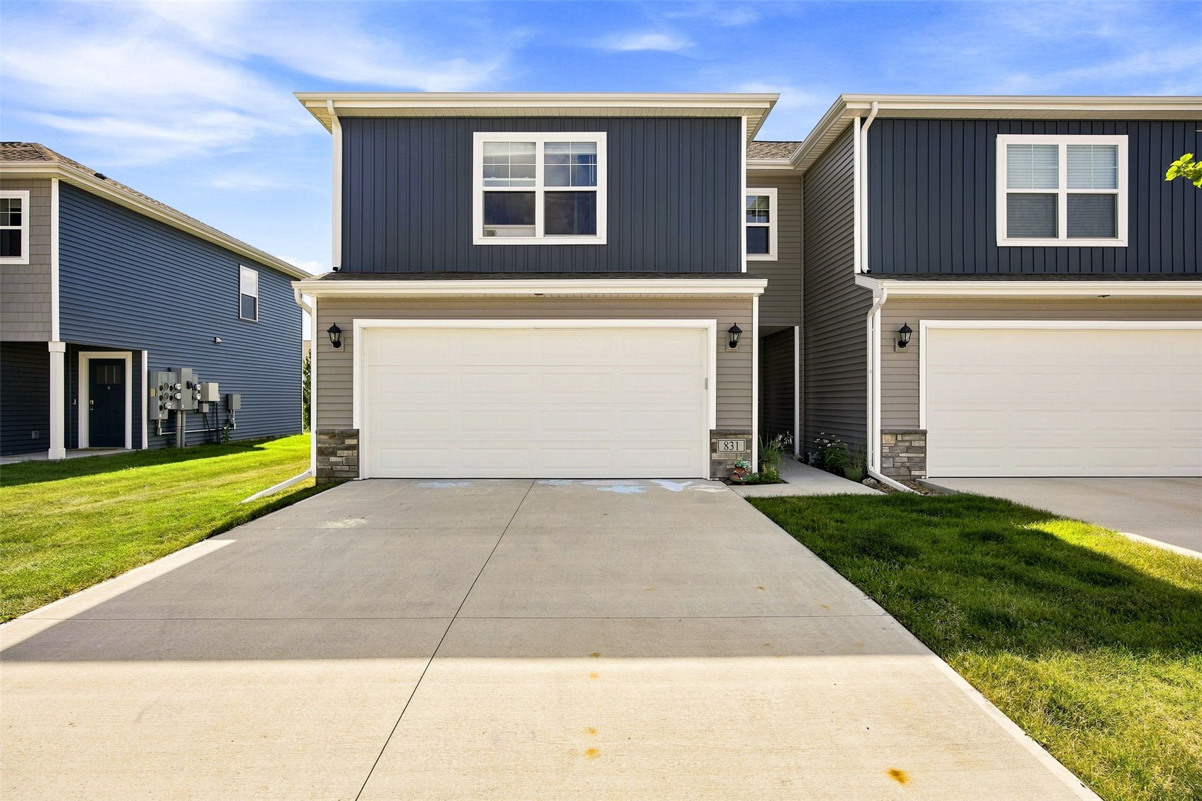 831 Oak Drive Palo IA 52324