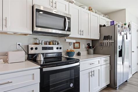831 Oak Drive Palo IA 52324
