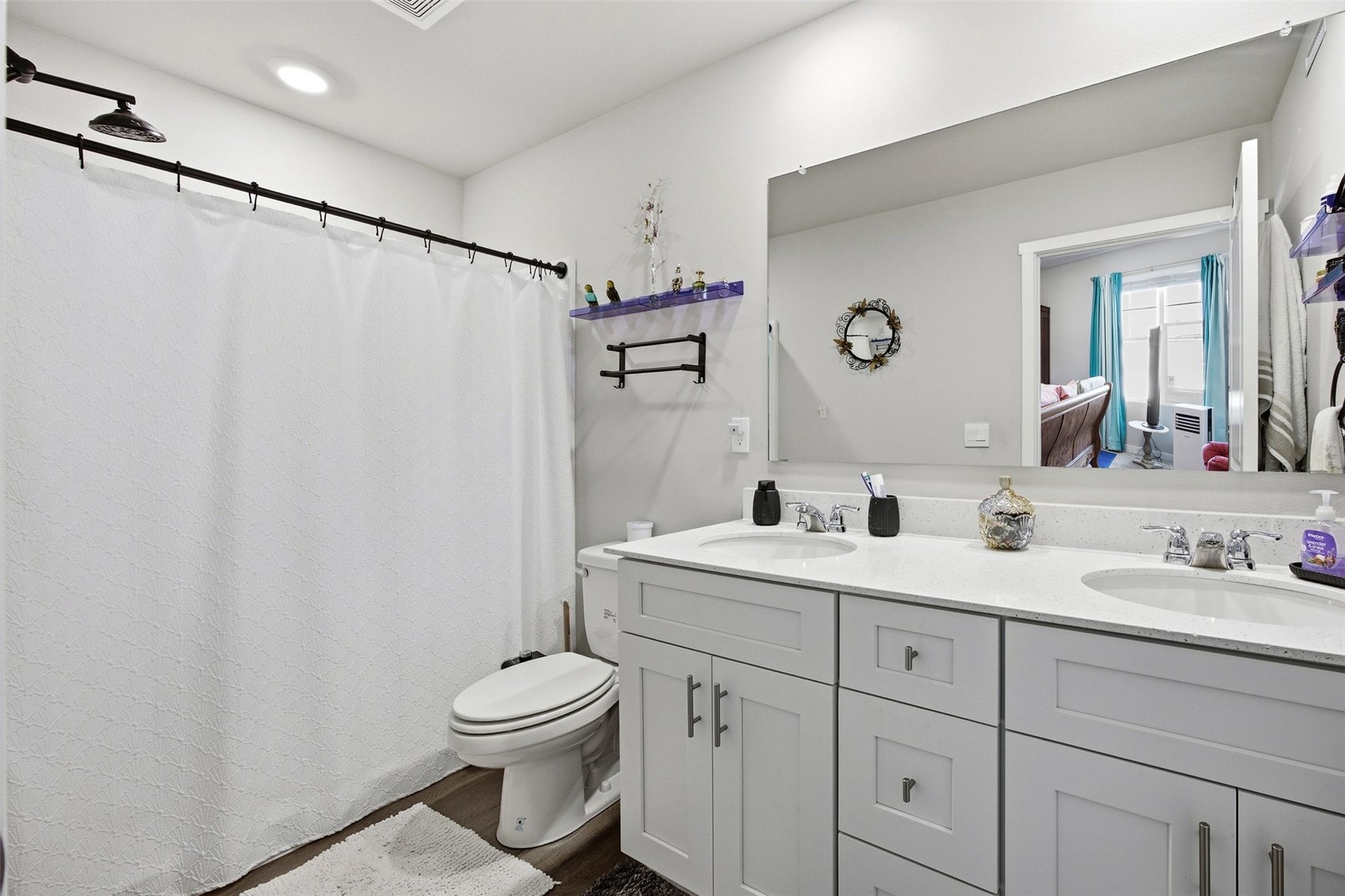 831 Oak Drive Palo IA 52324