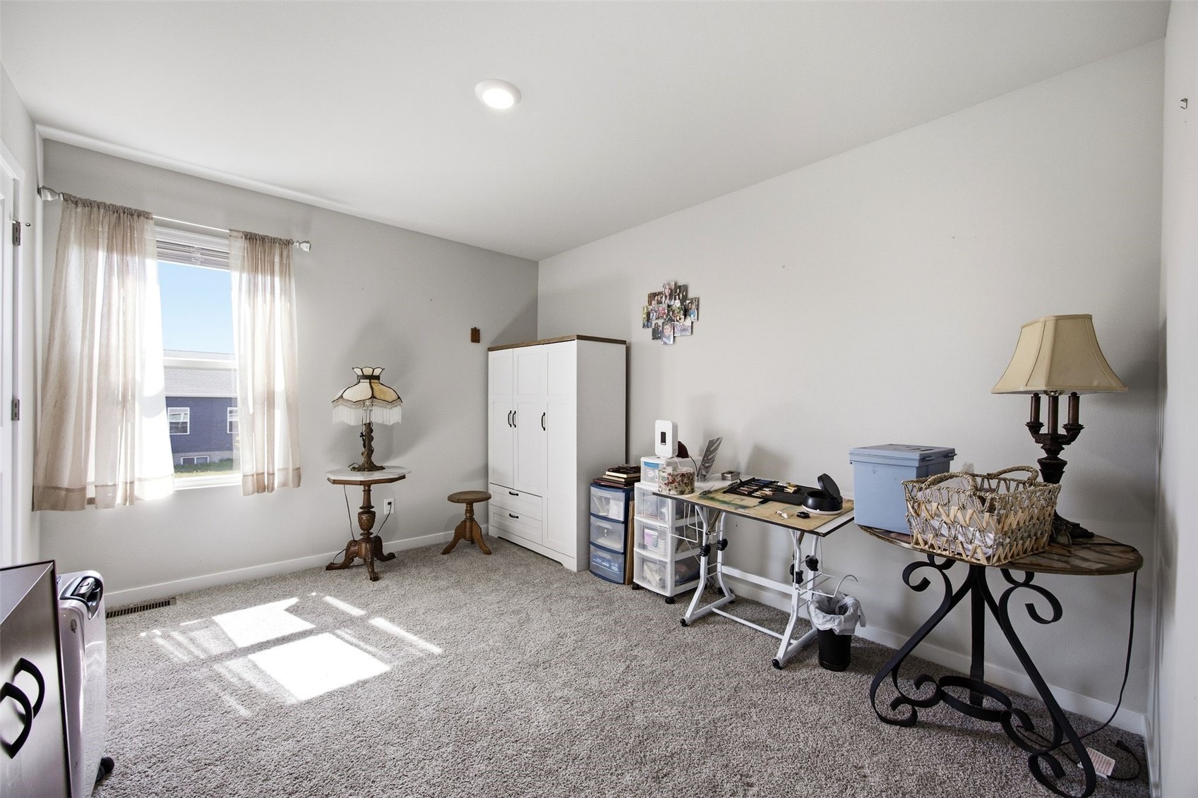 831 Oak Drive Palo IA 52324