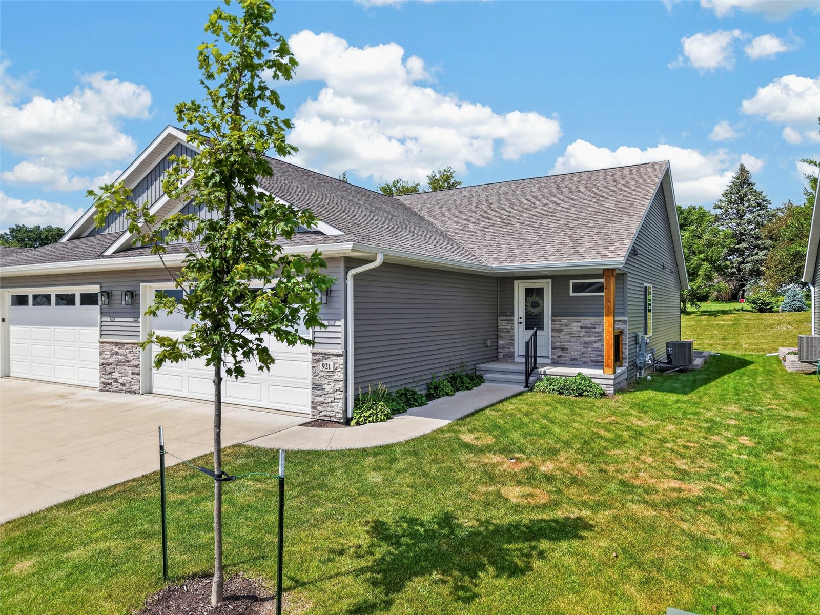 921 Prairie View Drive West Branch IA 52358