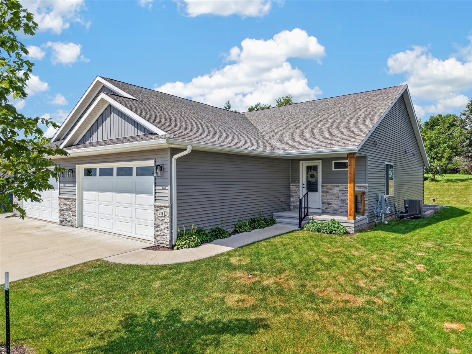 921 Prairie View Drive West Branch IA 52358