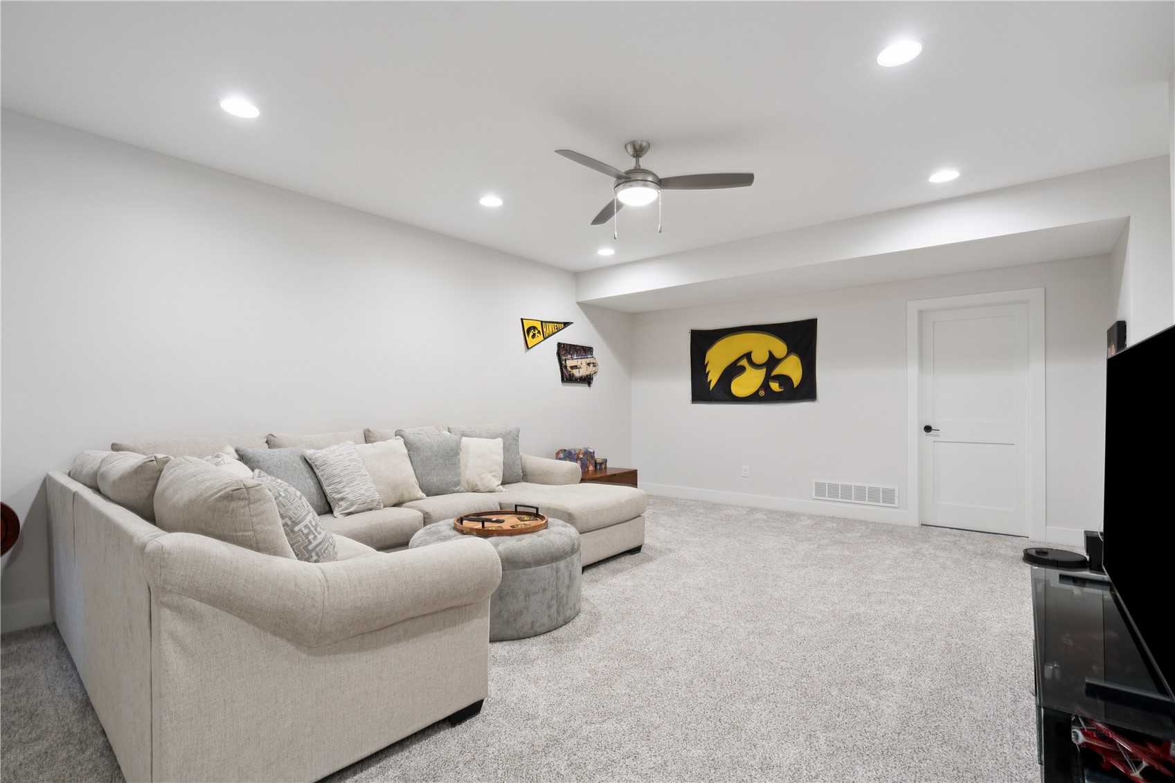 2885 Crimson Lane Coralville IA 52241