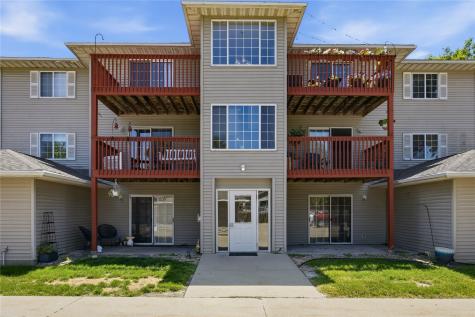 624 Kimberlite Street Tiffin IA 52340