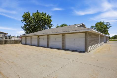 624 Kimberlite Street Tiffin IA 52340