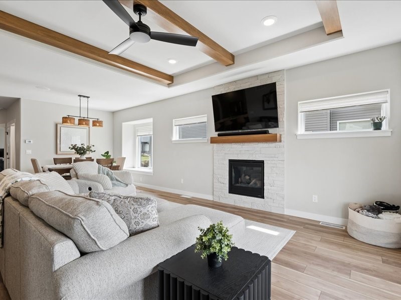 1227 Berkshire Lane North Liberty IA 52317