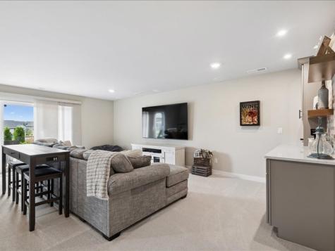 1227 Berkshire Lane North Liberty IA 52317