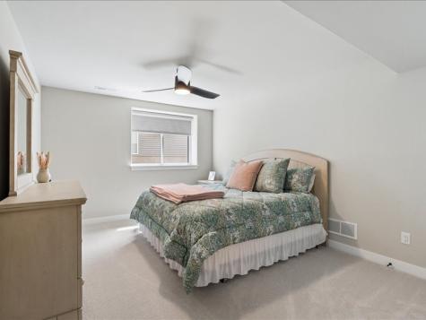 1227 Berkshire Lane North Liberty IA 52317