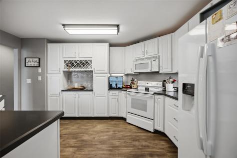 1221 A'hearn Drive NE Cedar Rapids IA 52402
