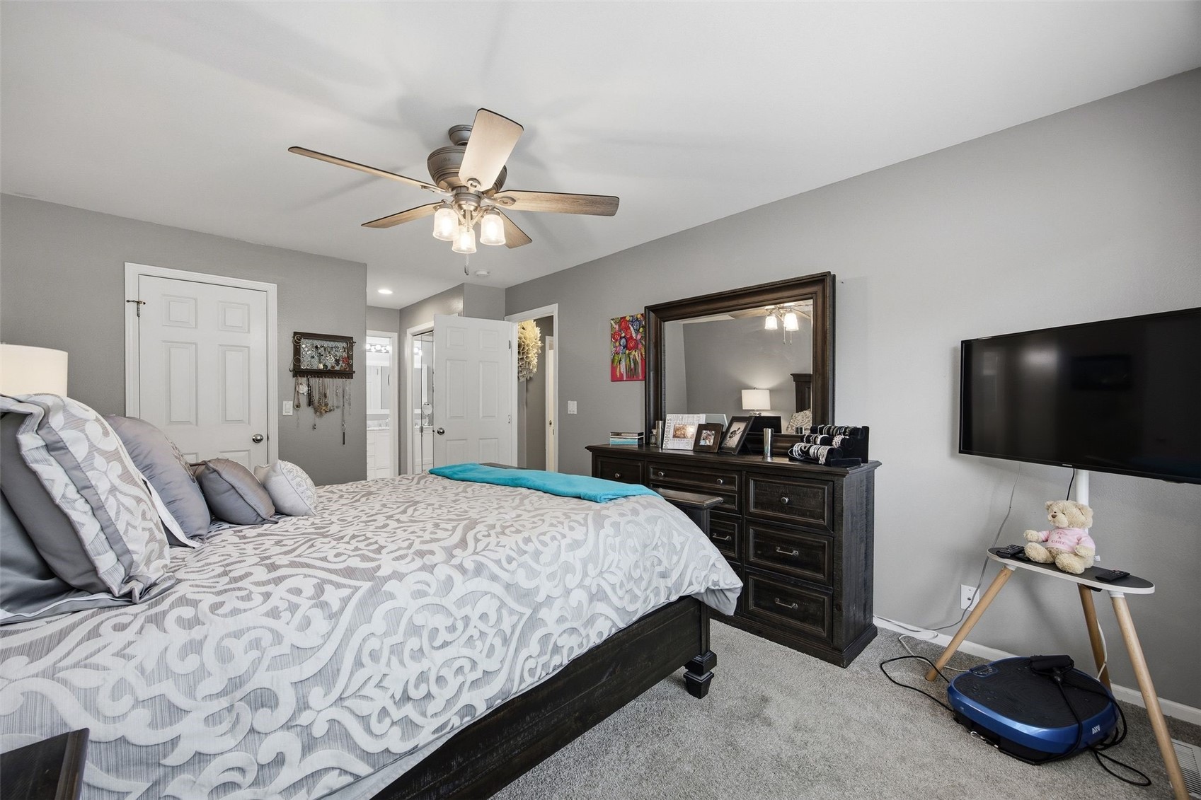 1221 A'hearn Drive NE Cedar Rapids IA 52402