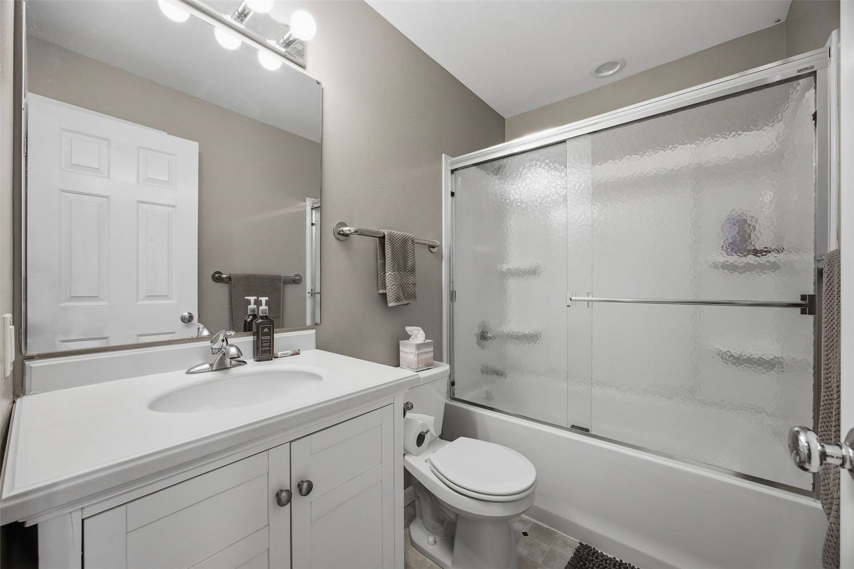 1221 A'hearn Drive NE Cedar Rapids IA 52402