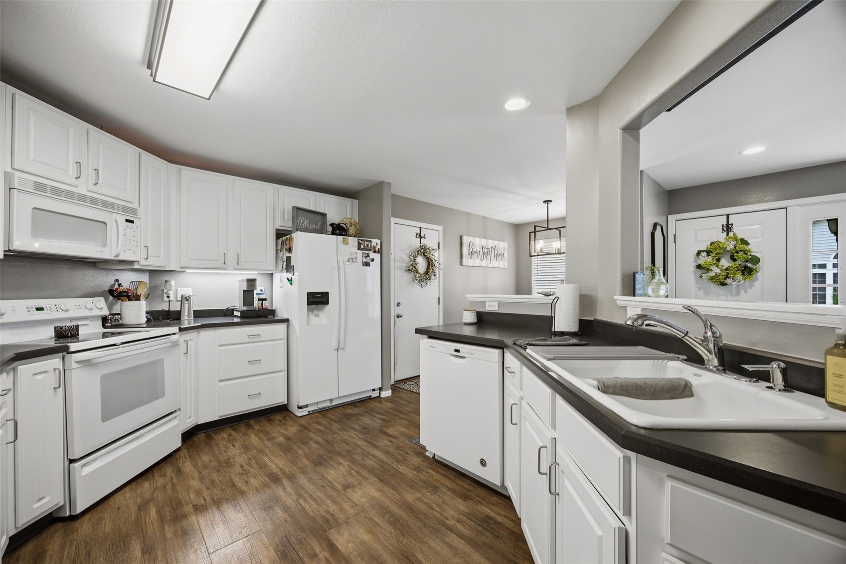 1221 A'hearn Drive NE Cedar Rapids IA 52402