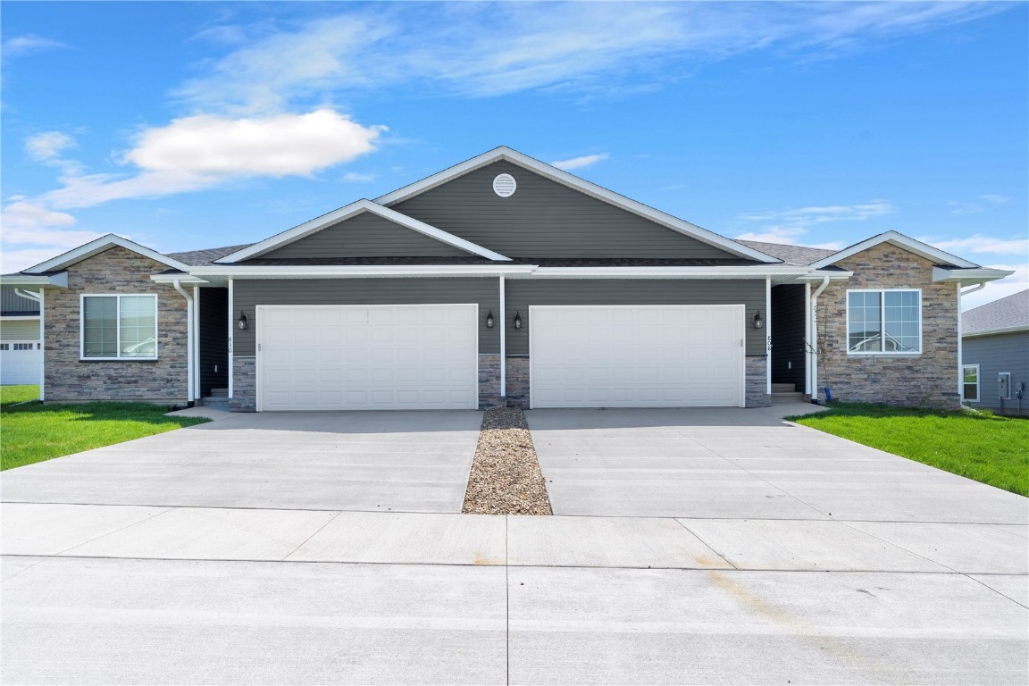 808 Heartland Court Fairfax IA 52228